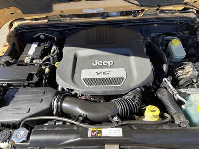2014 Jeep Wrangler Unlimited, $17888. Photo 9