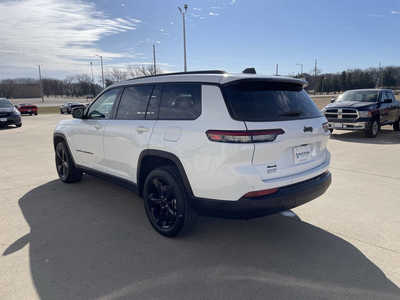 2023 Jeep Grand Cherokee L, $29994. Photo 3