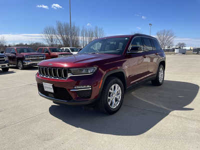 2023 Jeep Grand Cherokee, $29885. Photo 2