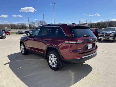 2023 Jeep Grand Cherokee, $29885. Photo 3