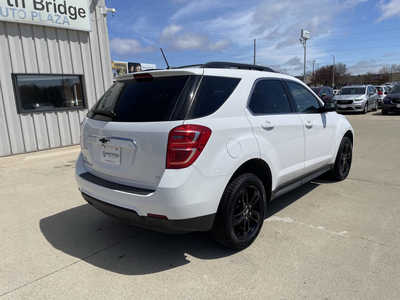 2017 Chevrolet Equinox, $11491. Photo 4