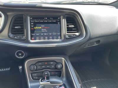 2018 Dodge Challenger, $24417. Photo 8