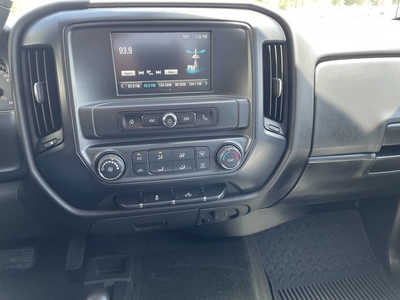 2017 Chevrolet 2500 Ext Cab, $26994. Photo 8