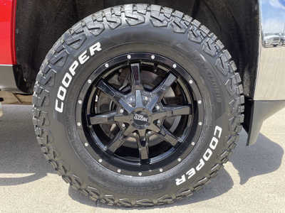 2017 Chevrolet 2500 Ext Cab, $26994. Photo 10