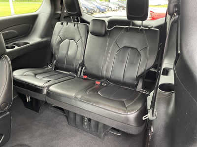 2023 Chrysler Pacifica, $24986. Photo 7