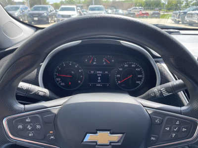 2023 Chevrolet Malibu, $18973. Photo 7