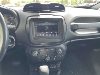 2018 Jeep Renegade, $18882. Photo 8