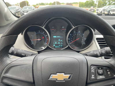 2015 Chevrolet Cruze, $7987. Photo 7