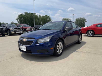 2012 Chevrolet Cruze, $6475. Photo 2