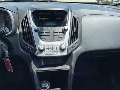 2017 Chevrolet Equinox, $11491. Photo 8