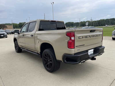 2022 Chevrolet 1500 Crew Cab, $41469. Photo 3