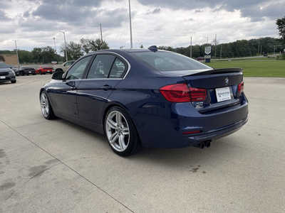 2017 BMW 3 Series, $16978. Photo 3