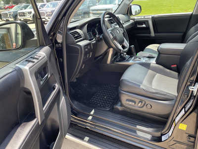2016 Toyota 4Runner, $22473. Photo 5