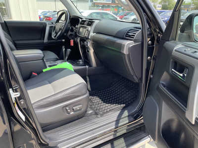 2016 Toyota 4Runner, $22473. Photo 12