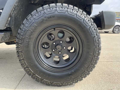 2016 Jeep Wrangler Unlimited, $17896. Photo 10