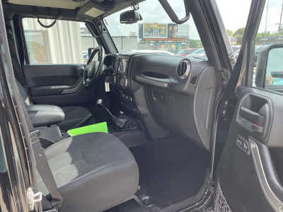 2016 Jeep Wrangler Unlimited, $17896. Photo 11