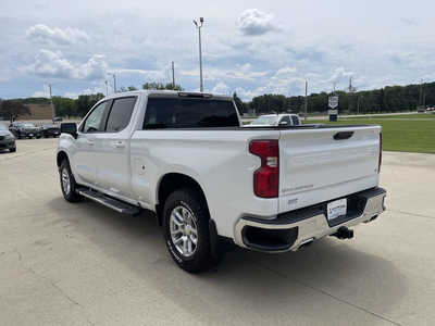 2022 Chevrolet 1500 Crew Cab, $29946. Photo 3