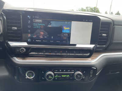 2022 Chevrolet 1500 Crew Cab, $29946. Photo 8