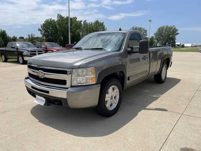 2009 Chevrolet 1500 Reg Cab, $4995. Photo 2
