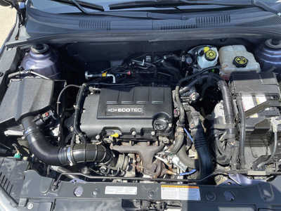2013 Chevrolet Cruze, $9720. Photo 9