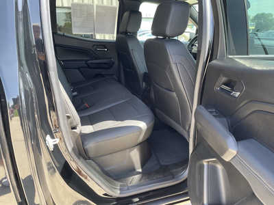 2024 Chevrolet Colorado Crew Cab, $38986. Photo 12