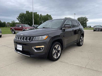 2020 Jeep Compass, $17587. Photo 2