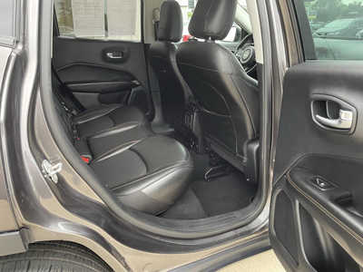 2020 Jeep Compass, $17587. Photo 12