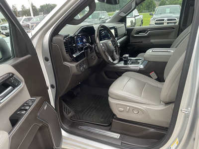 2022 Chevrolet 1500 Crew Cab, $35865. Photo 5