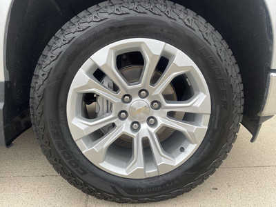 2022 Chevrolet 1500 Crew Cab, $35865. Photo 10