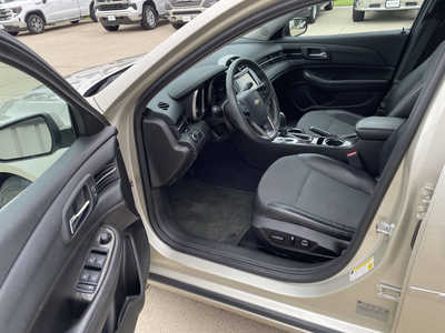 2015 Chevrolet Malibu, $8985. Photo 5