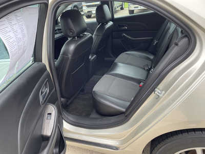 2015 Chevrolet Malibu, $8985. Photo 6