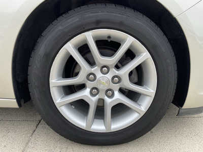 2015 Chevrolet Malibu, $8985. Photo 10