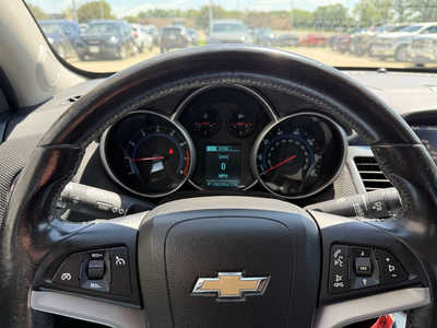 2014 Chevrolet Cruze, $8485. Photo 7