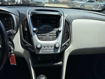 2017 Chevrolet Equinox, $9942. Photo 8
