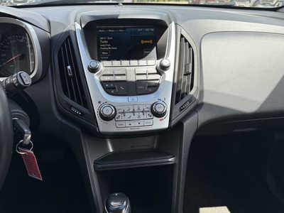 2017 Chevrolet Equinox, $11644. Photo 8