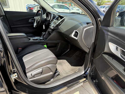 2017 Chevrolet Equinox, $11644. Photo 11