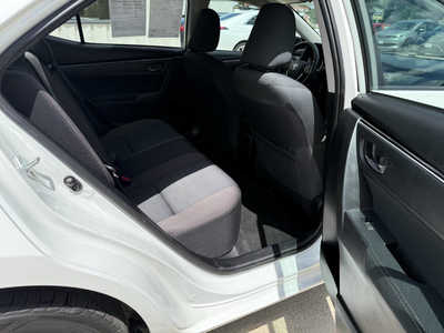 2018 Toyota Corolla, $11987. Photo 12