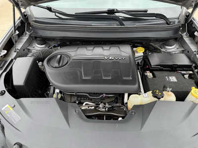 2019 Jeep Cherokee, $13436. Photo 9