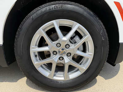 2024 Chevrolet Equinox, $25965. Photo 10