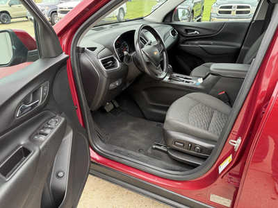 2018 Chevrolet Equinox, $13443. Photo 5