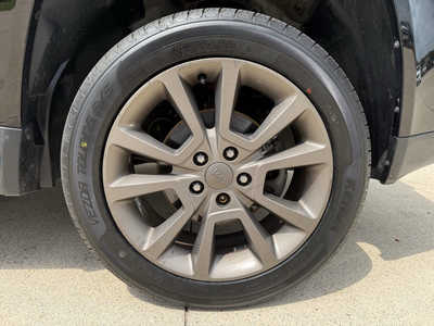 2017 Jeep Compass, $9974. Photo 10