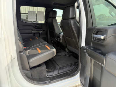 2021 GMC 1500 Crew Cab, $38795. Photo 12