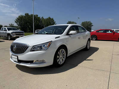 2016 Buick LaCrosse, $11981. Photo 2
