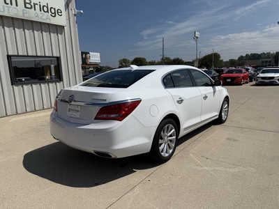 2016 Buick LaCrosse, $11981. Photo 4