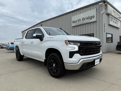 2022 Chevrolet 1500 Crew Cab, $26884. Photo 1