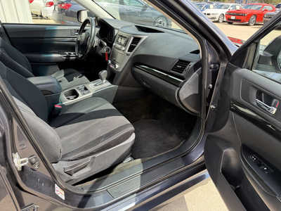 2013 Subaru Legacy, $7386. Photo 11