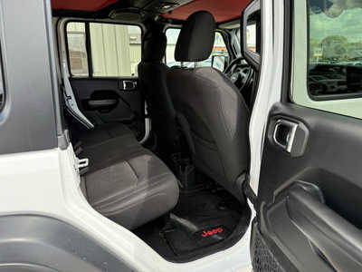 2018 Jeep Wrangler Unlimited, $20367. Photo 12