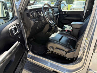 2020 Jeep Gladiator, $27984. Photo 5