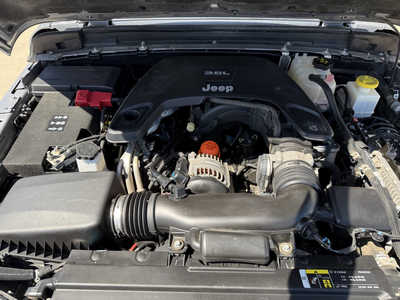 2020 Jeep Gladiator, $27984. Photo 9