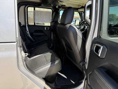2020 Jeep Gladiator, $27984. Photo 12